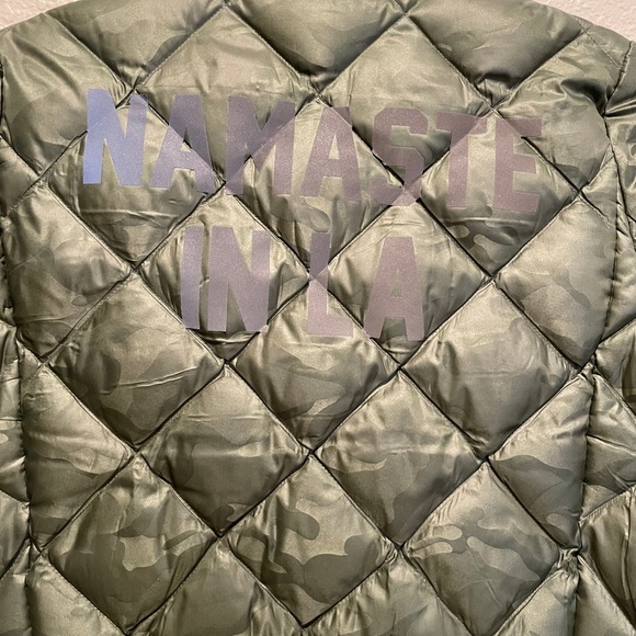 ALO JACKET - Namaste in LA - Picture 4 of 4